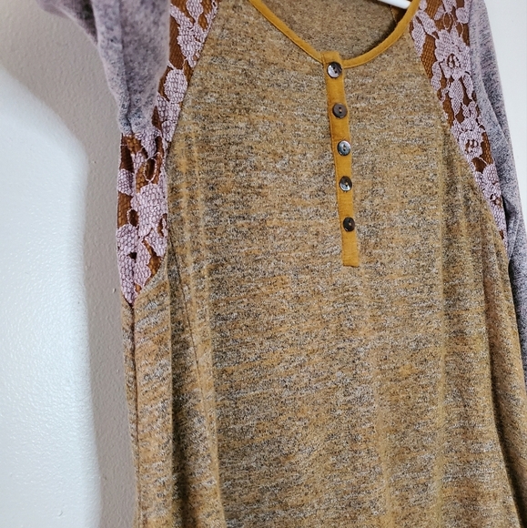 LOGO By Lori Goldstein Henley Tunic Top size XS Colorblock Lace Lagenlook - Picture 3 of 11